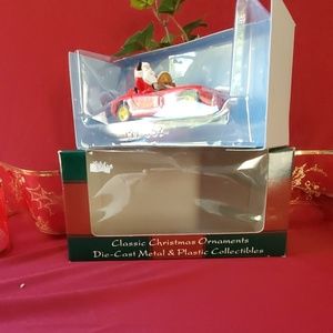NWOT Classic Car Ornament